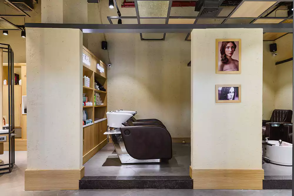 beauty salon equipment in Agra